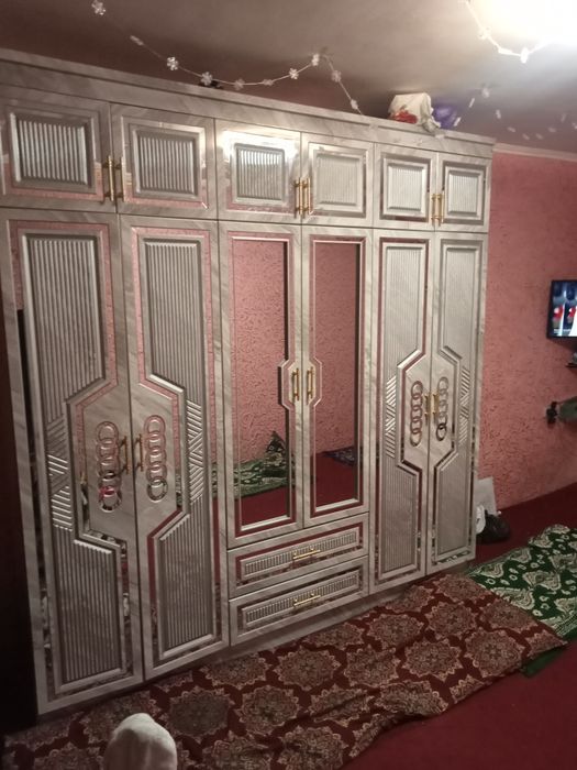 Квартира сотилади