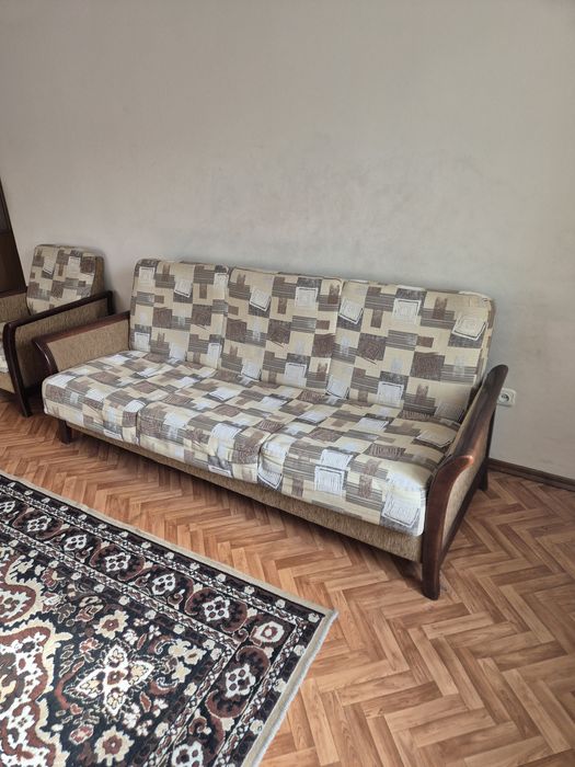 Продаю диван и 2 кресла