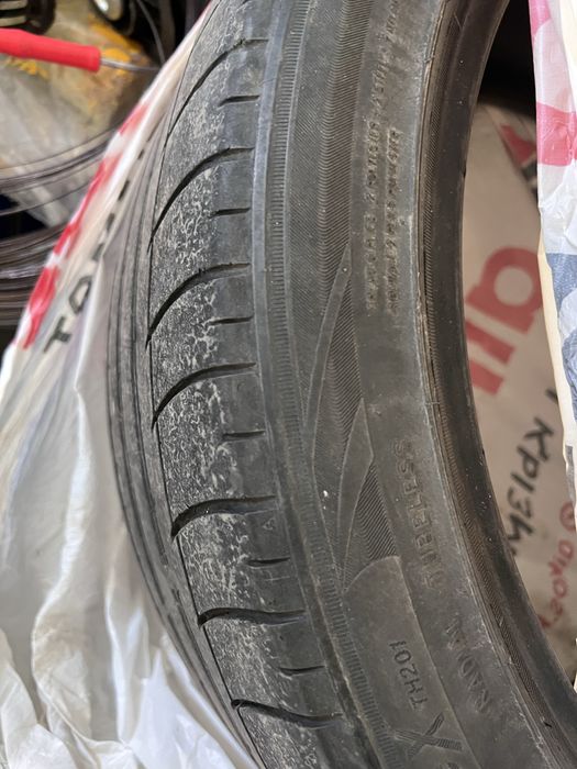 225/45/18 продам резину