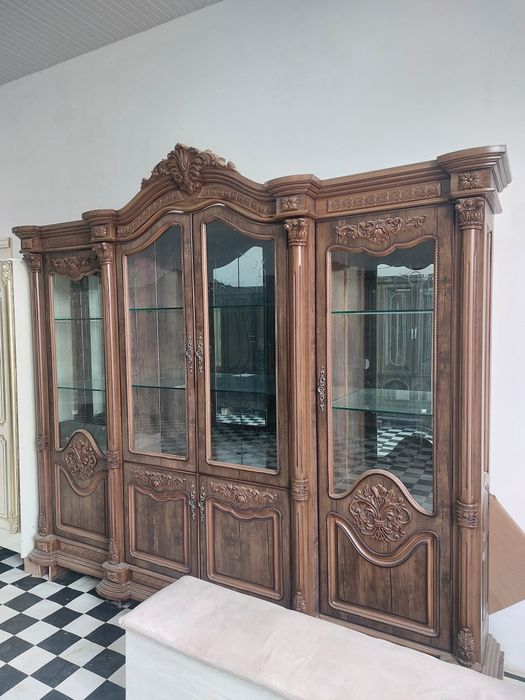 Mehmonxona uchun Mebel