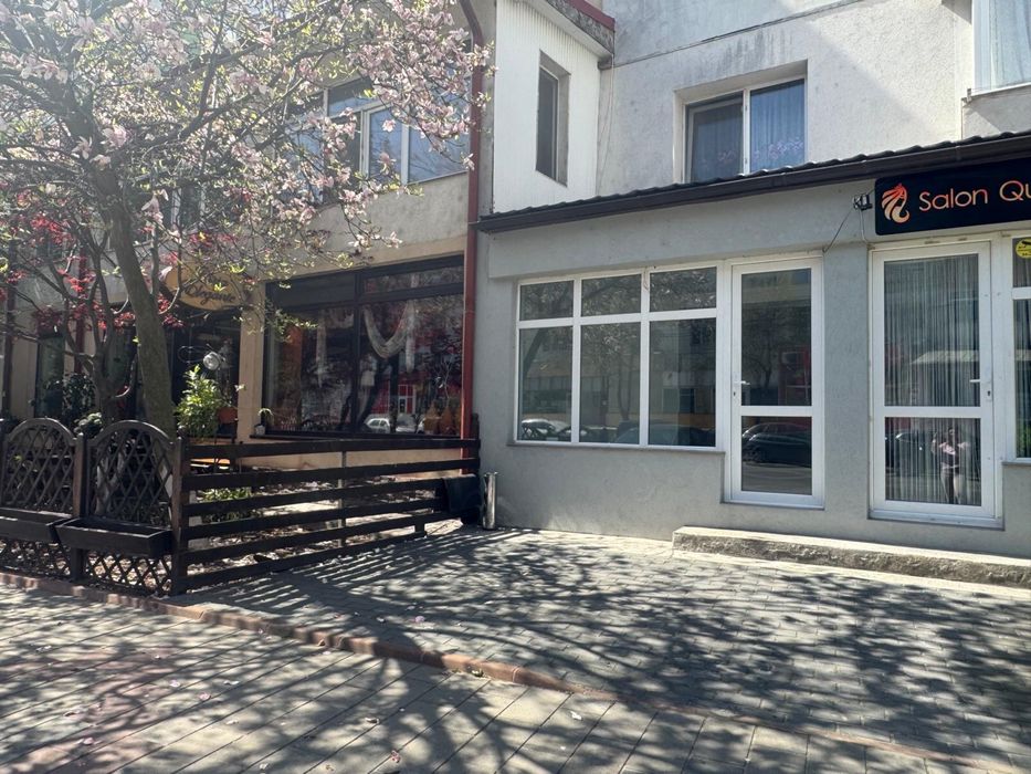 Inchiriez spatiu comercial strada Primaverii