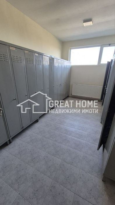 Продава се Промишлена сграда в Търговище, Промишлена зона - 7500 кв.м за 240 €/кв.м - Снимка #10