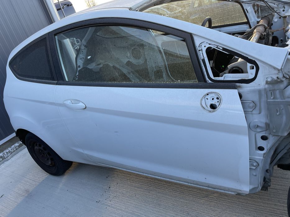 Usa Ford Fiesta stanga/dreapta 3/5 usi