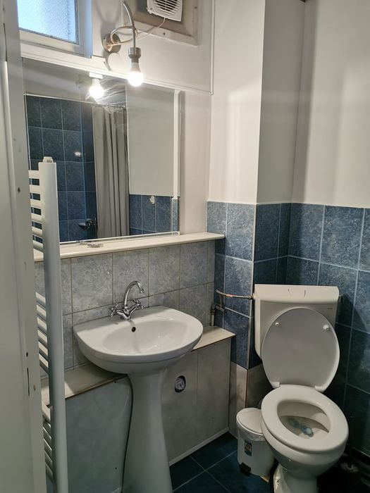 Apartament cu o cameră în zona TgCucu la casă, parter
