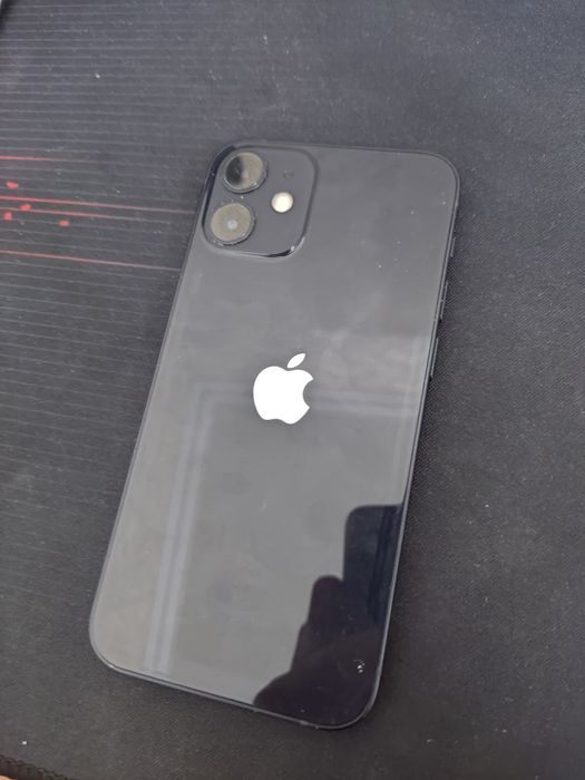 Телефон IPhone 12 mini