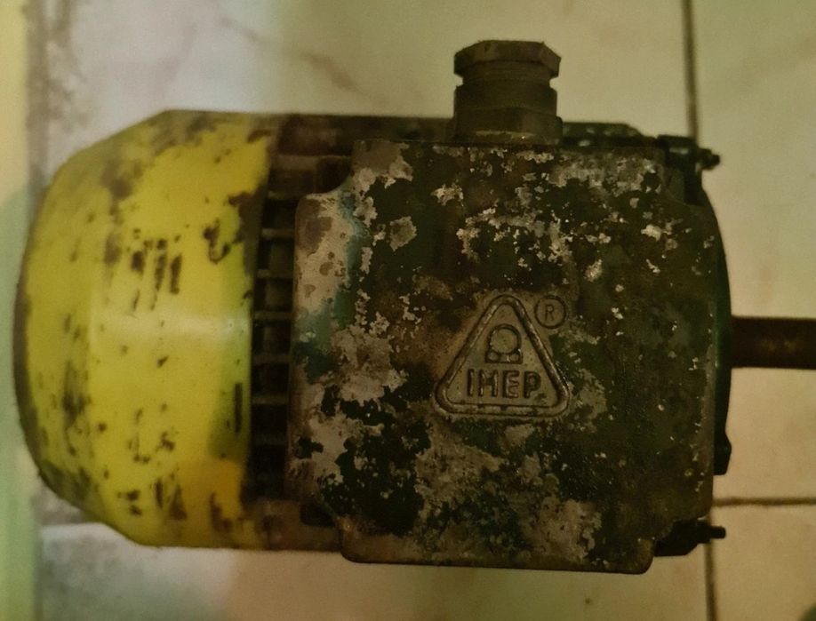 Motor asincron trifazat