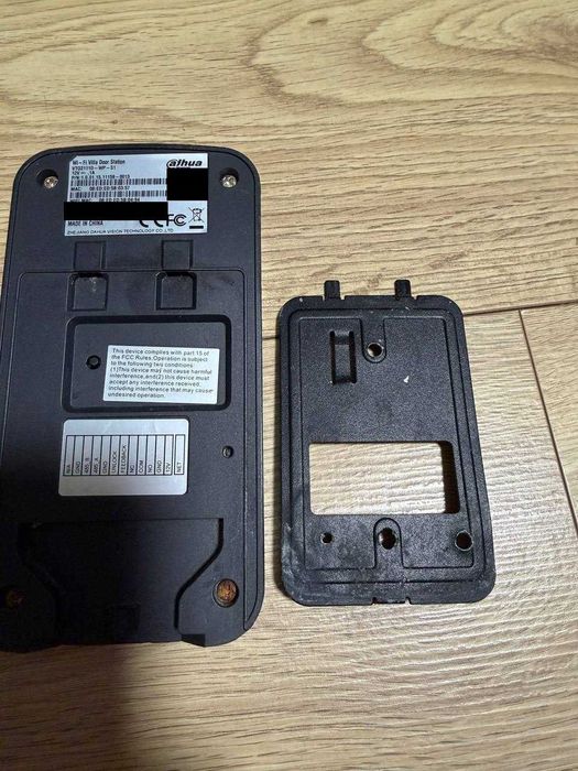 Sistem videointerfon Dahua wireless (videointerfon + monitor interior)