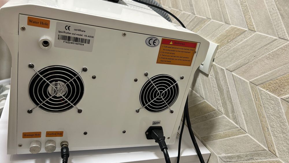 Laser îndepărtare tatuaje/pete și carbon peel