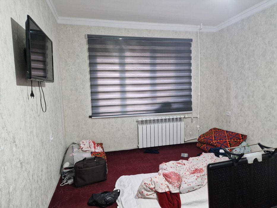 Салом чирчик петинустут йондо 1хонали  квартира сотлади