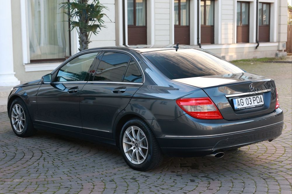 Mercedes-Benz C Class W204 Avantgarde C200 CGI Blue Efficiency