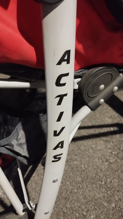 Продам косяску prego