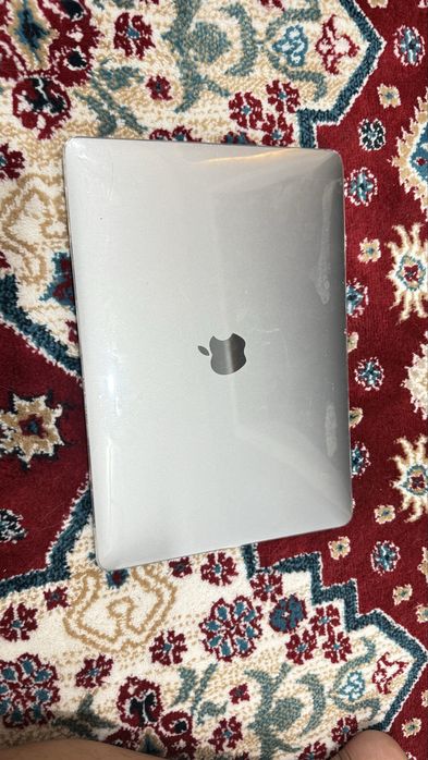 Macbook air продам