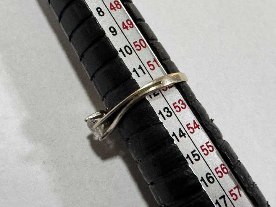 Златен пръстен от бяло злато 14K 585 с камък / 1,62гр.