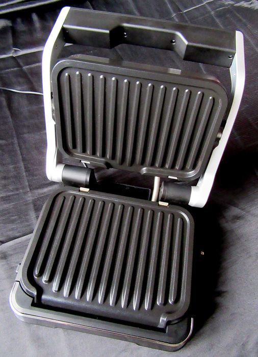 Грил Tefal OptiGrill 2в1 GC772D