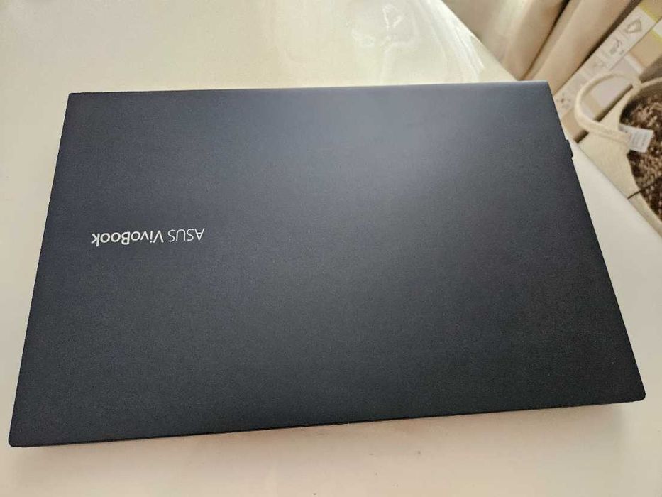 Лаптоп Asus VivoBook M412IA – EB370 • Отлично състояние