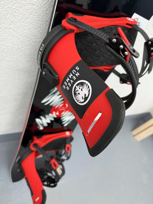 placa snowboard noua gnu something L156cm