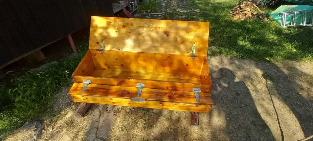 Cuibar pentru gainuse pofticioase