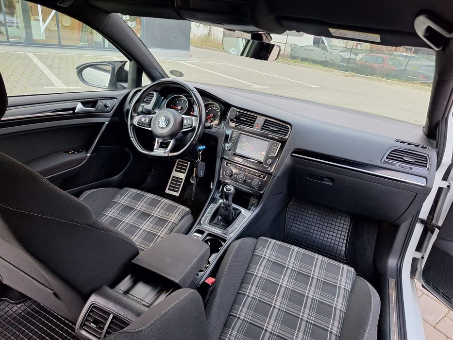 Vw Golf 7 Model GTD / 2016 / 2.0 TDI / -Pret 8590 Euro