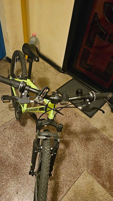 Vând bicicletă Rockrider ST500