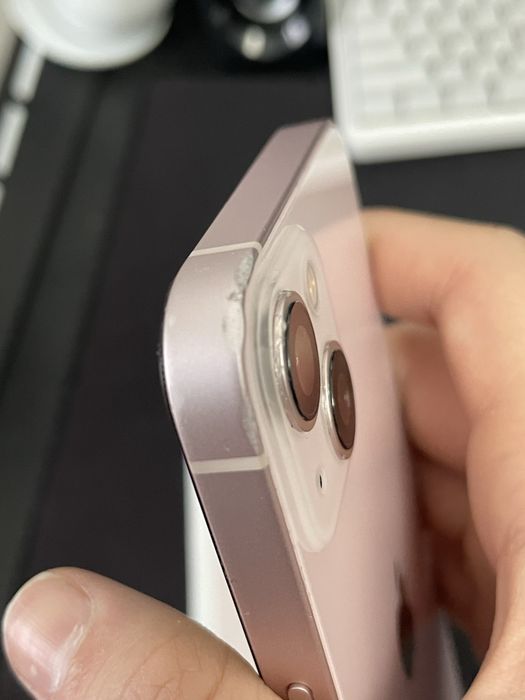 Продам Iphone 13