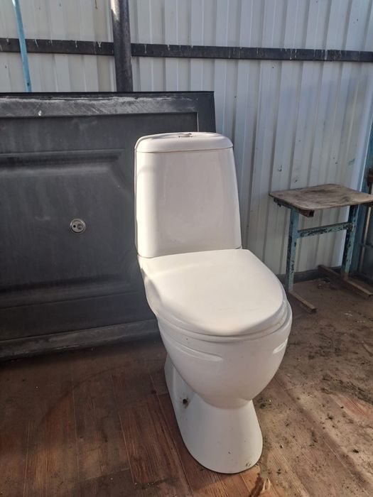 Унитаз сатылады 10 мын