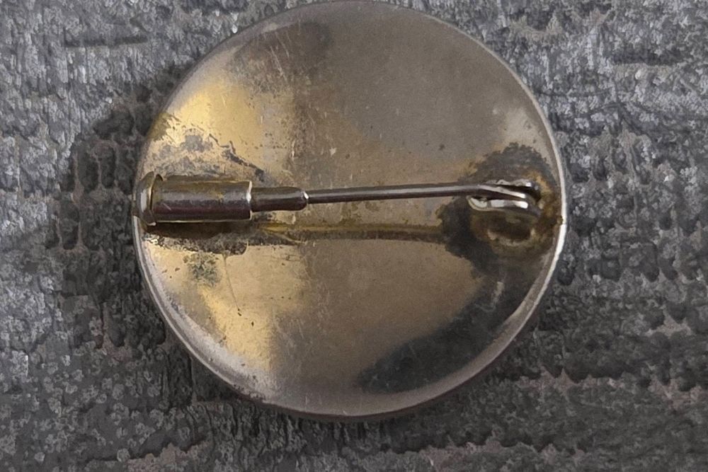 Brosa damascena- aur negru de Toledo