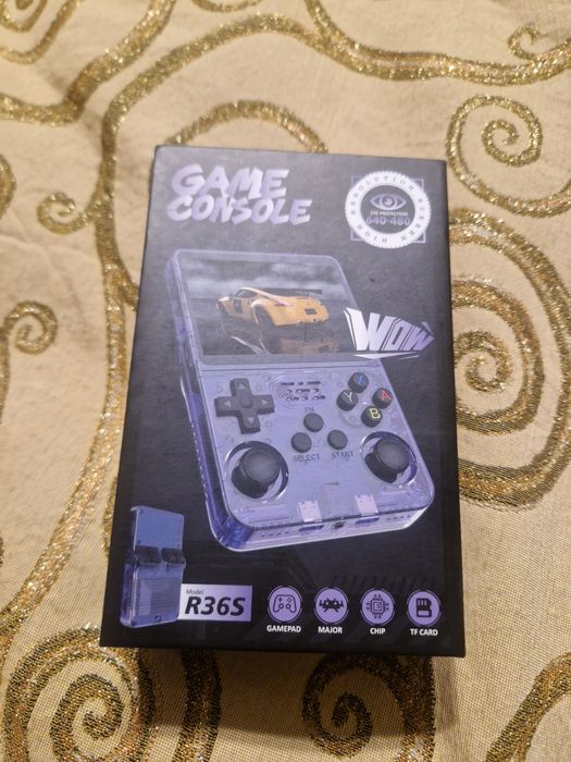 Продаю консоль R36S