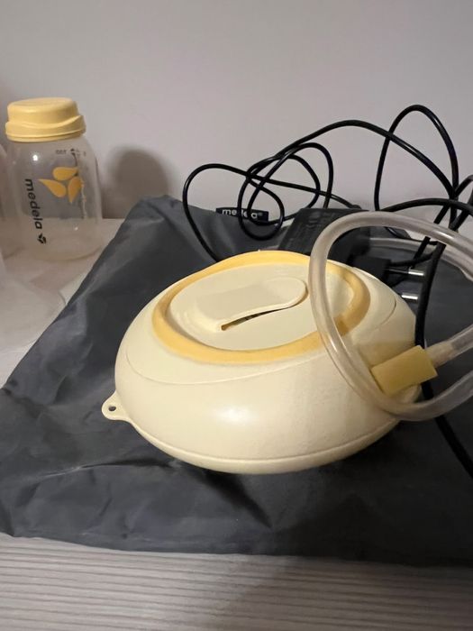 Молокоотсос medela