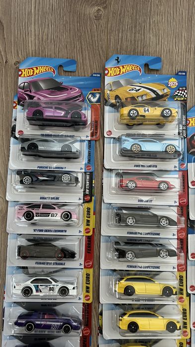 Hot wheels ferrari audi bmw th nissan skyline