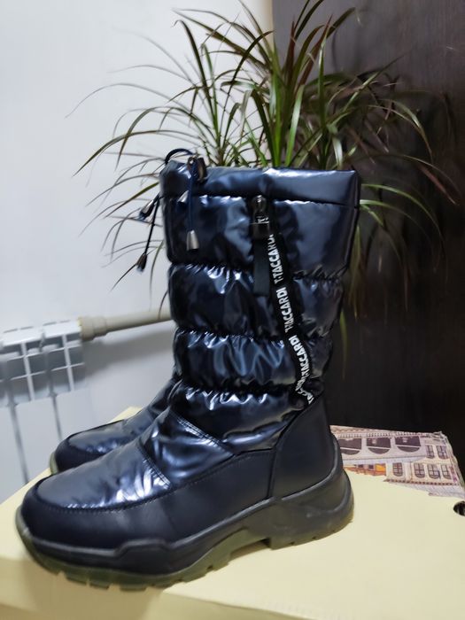 Продам обувь подростковую