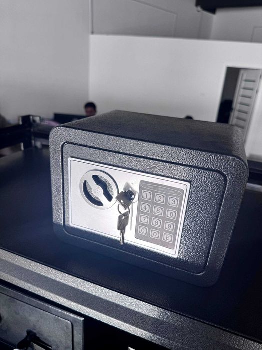 Сейф / Сейф для шкафа в спальне / Ofis uchun mini seyf