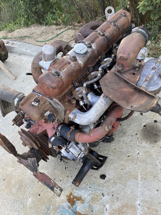 Motor Saviem/ motor tractor