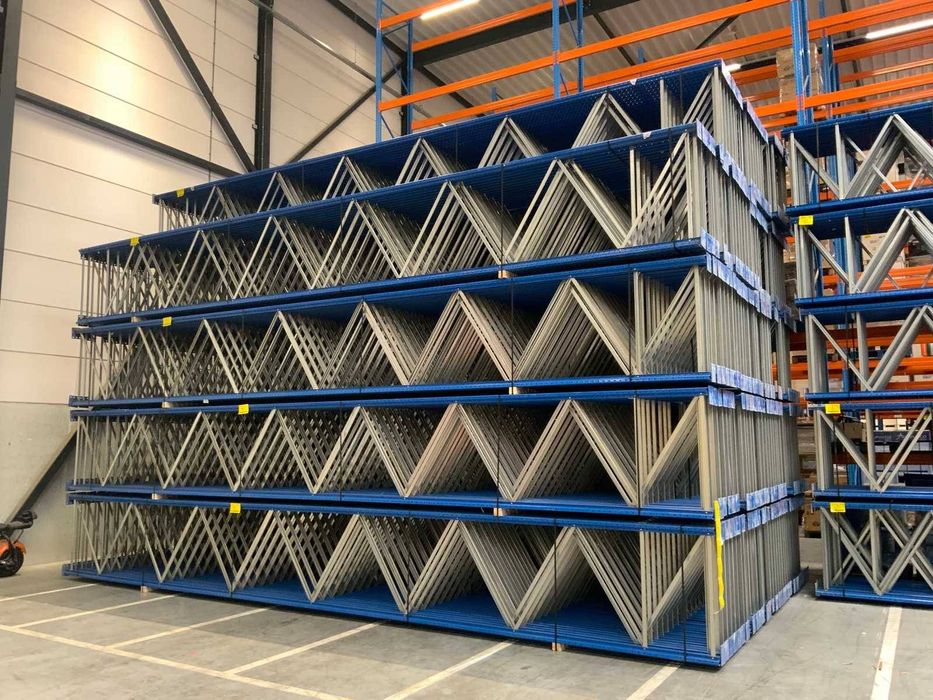 De vânzare rafturi metalice preț 85x80