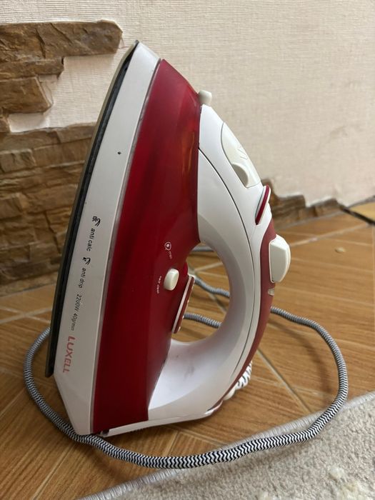Продам утюг luxell