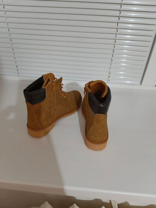 Ботинки женские демисезонные