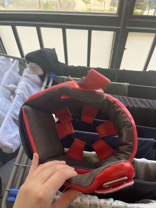 Боксерский шлем в отличном состоянии