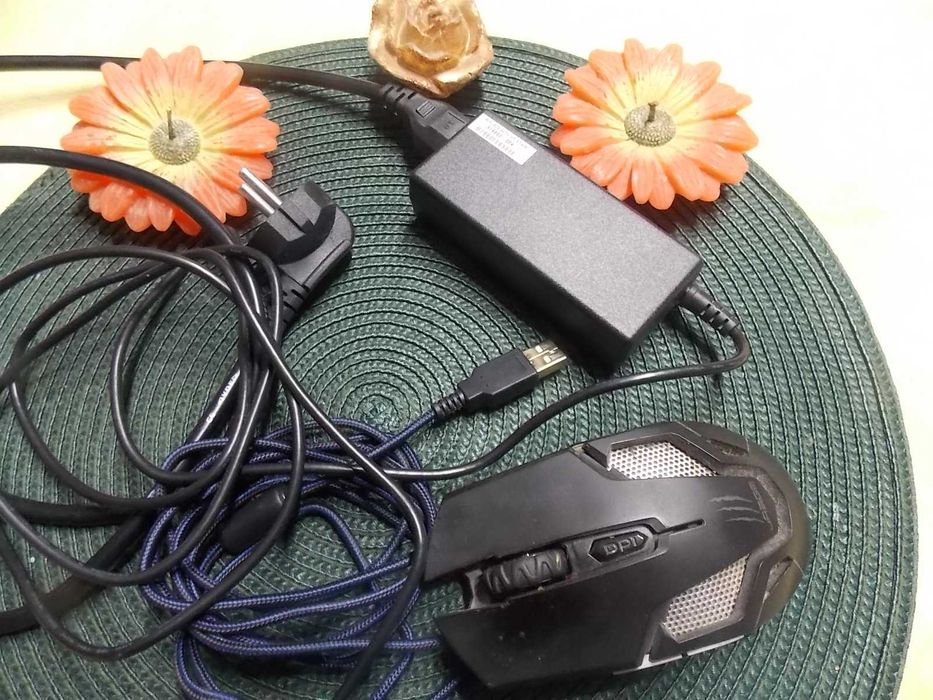 alimentator HP laptop nou + mouse - 100 lei