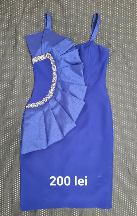 Rochii de seara,  purtate o singura data, toate sunt marimea 42