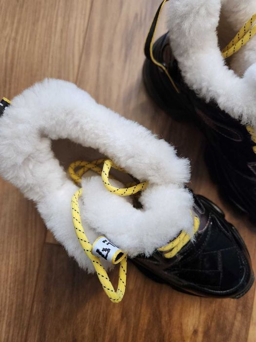 Дамски зимни маратонки