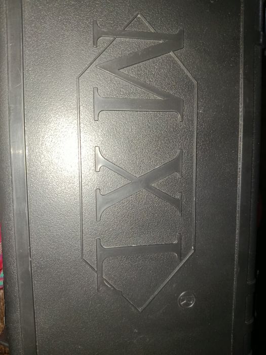Продается студийный микрофон MXL 770 .