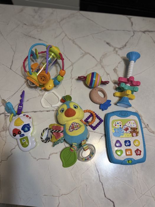 Развивающие игрушки за все 8000