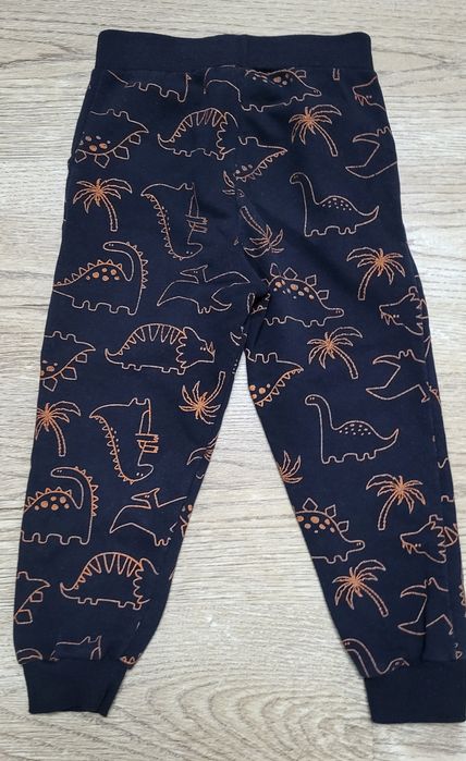 Костюмы спортивные