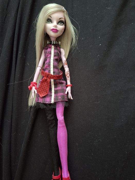 Оперетта Monster high