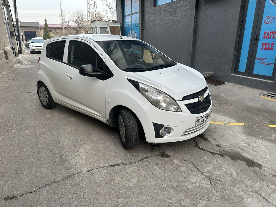 Spark 2015 oq 2 mehanika 295000 km yurgan gazi bor