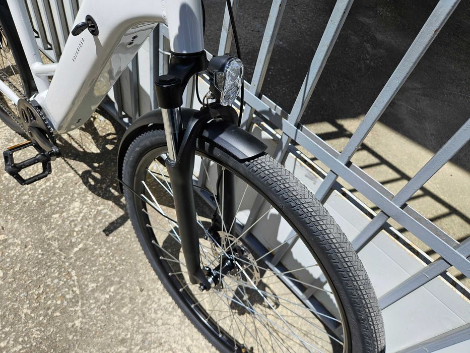 Електрически велосипед 28 цола ROCKRIDER 2026г.-шест месеца гаранция