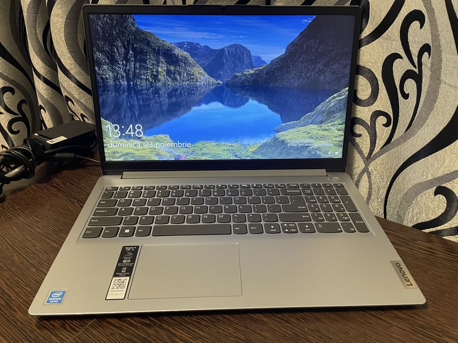 Laptop LENOVO IdeaPad 1 15IGL7