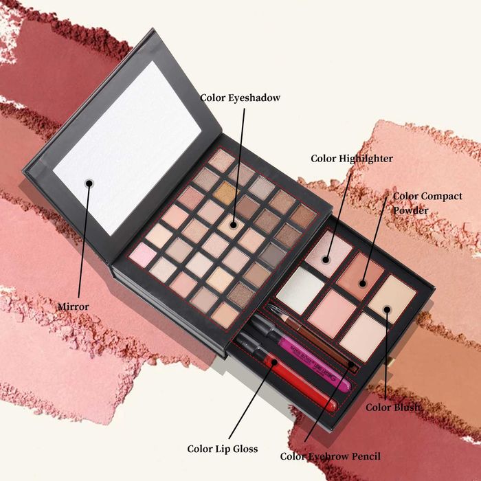 Комплект грим Miss Rose – 30 сенки + руж, хайлайтър