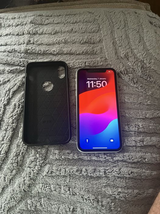 Неразличим от нов! Бял iPhone XR (64GB)