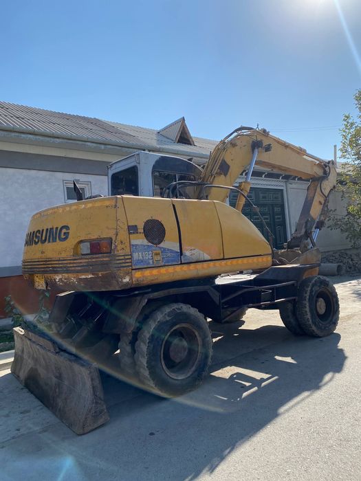 Самсунга экскаватор сотилади