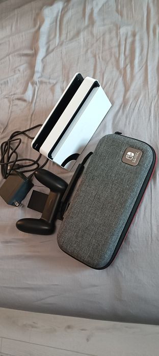 Nintendo Oled cu accesorii